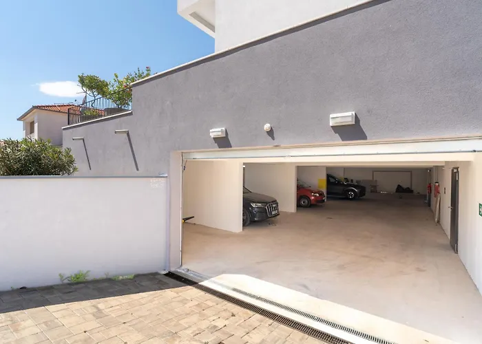 Rooftop 51 アパート *