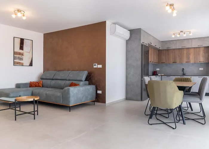 アパート Rooftop 51 *