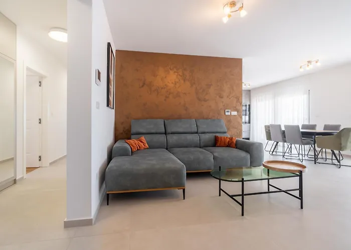 Rooftop 51 アパート *